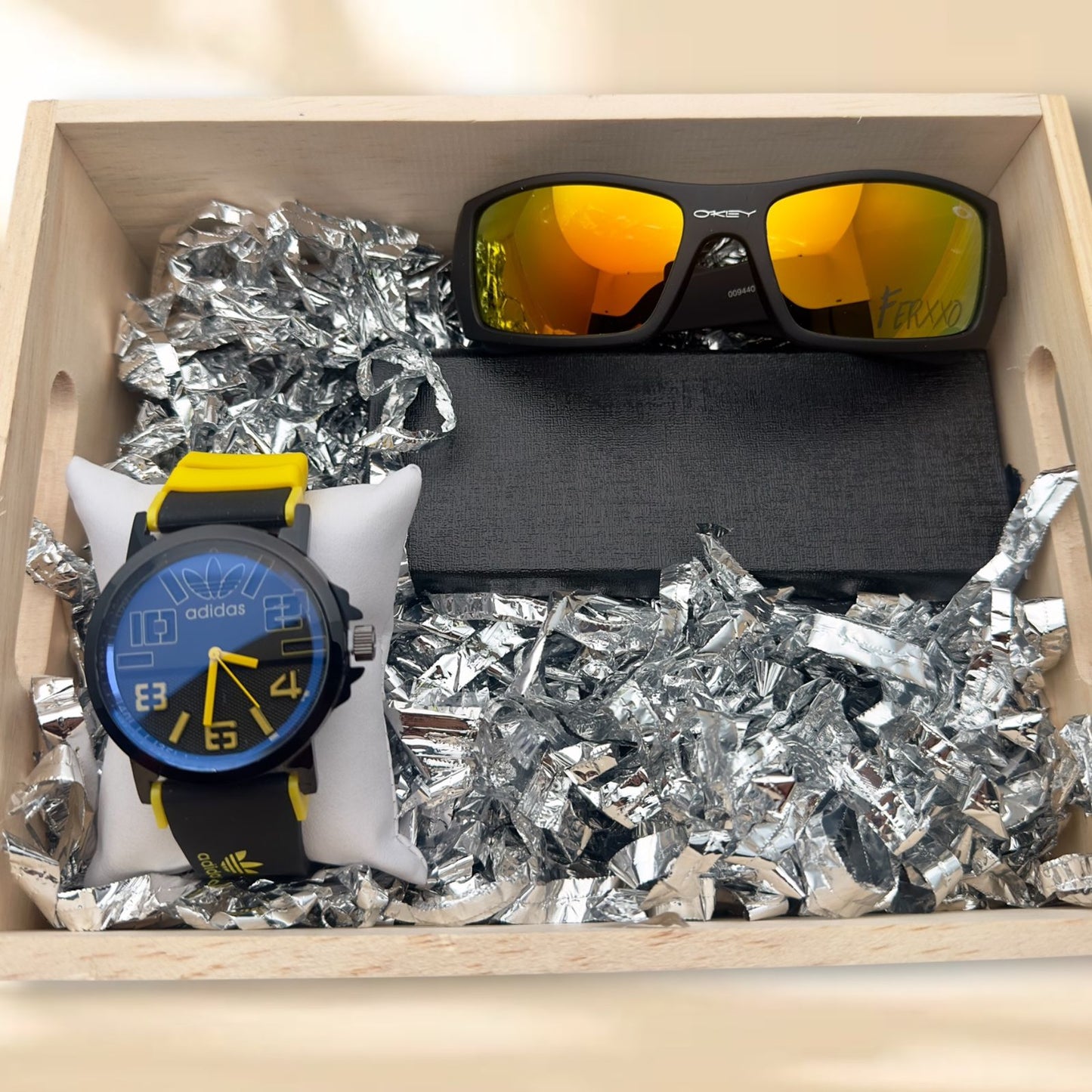 COMBO RELOJ ADIDAS R2 + GAFAS
